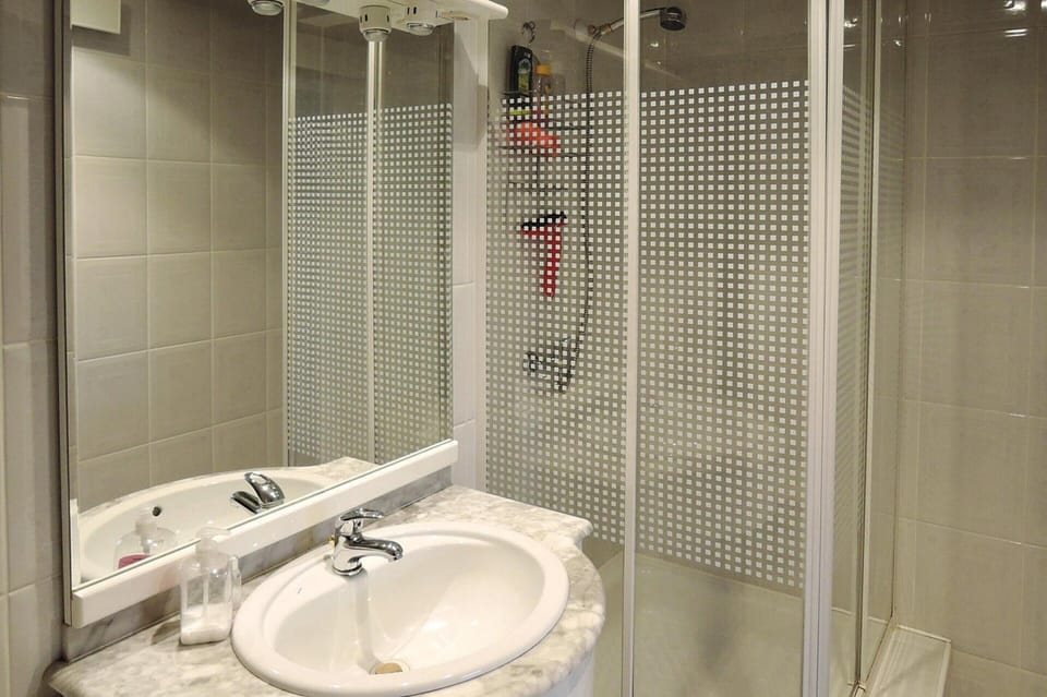 House | Bathroom