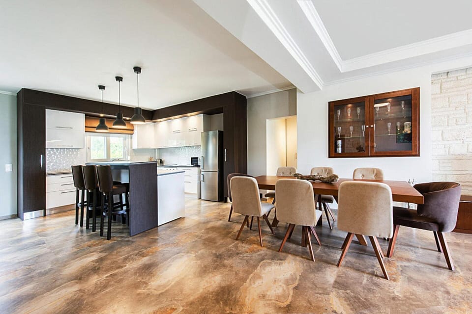 House | Dining