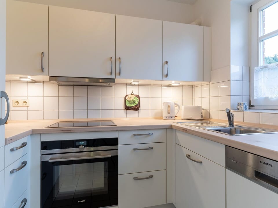 Apartment | Private kitchen | Electric kettle, toaster, highchair