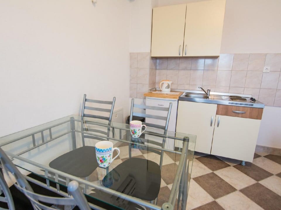 Apartment | Private kitchen | Electric kettle