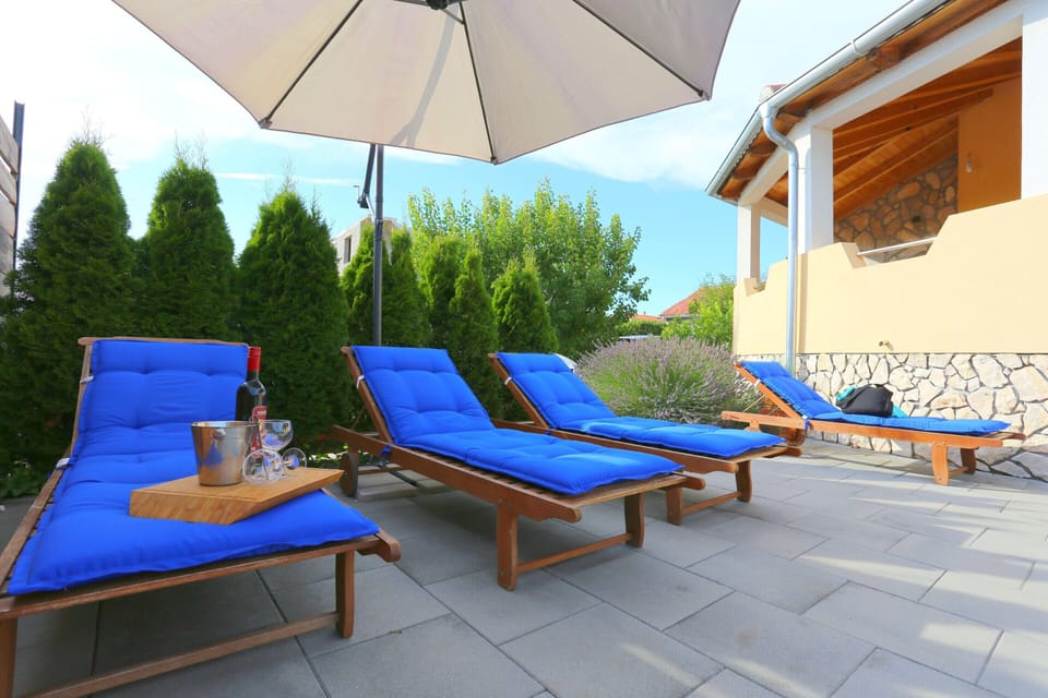 Apartment | Terrace/patio