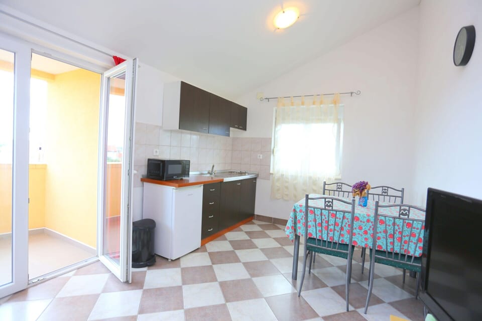 Apartment | Private kitchen | Electric kettle