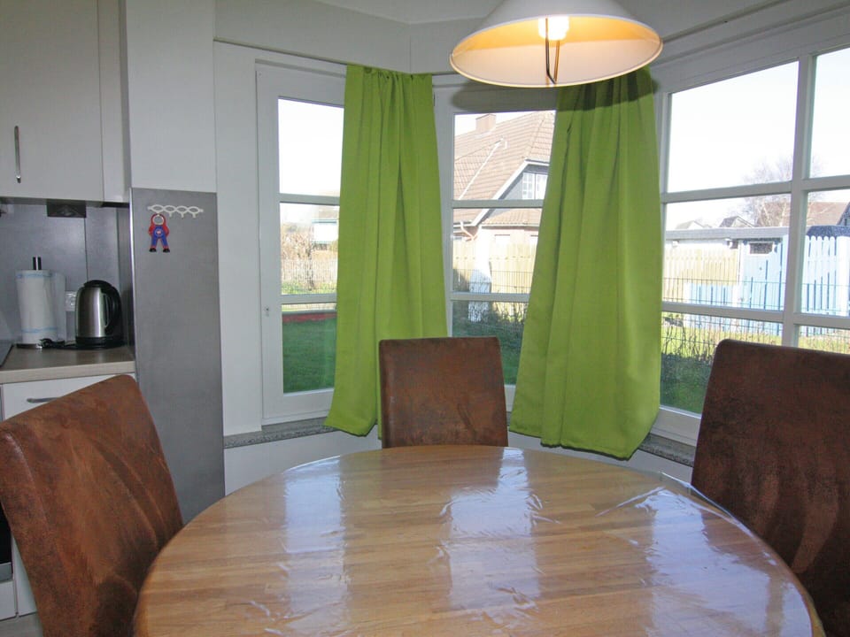 Apartment | Dining
