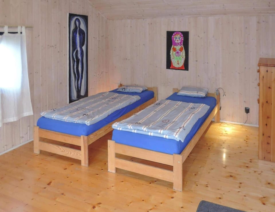 House | 3 bedrooms, individually furnished