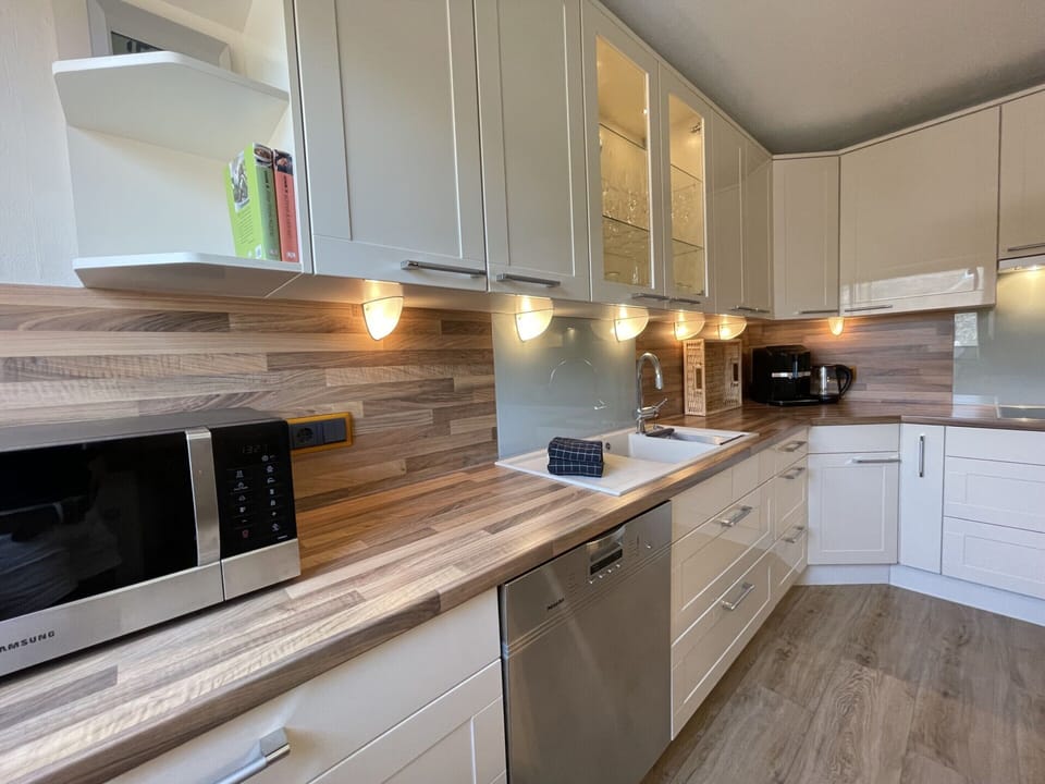 Apartment | Private kitchen | Electric kettle, toaster, highchair