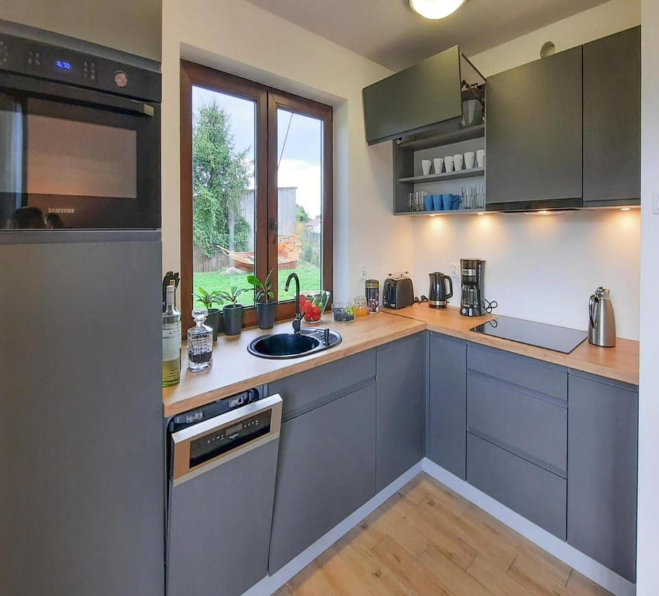 House | Private kitchen | Electric kettle, toaster