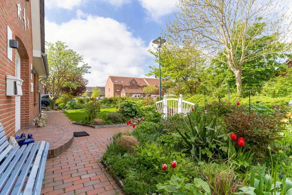 House | Garden