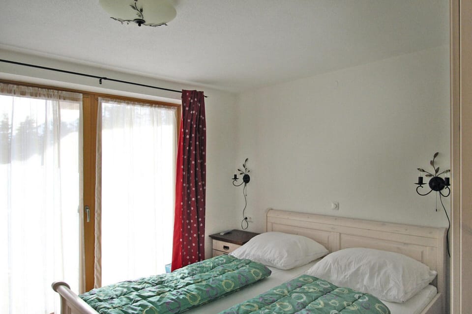 Chalet | 5 bedrooms, individually furnished
