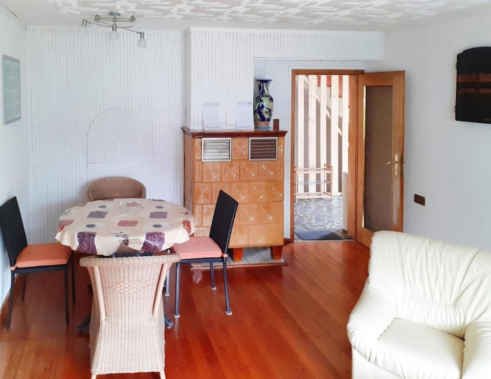 House | Dining
