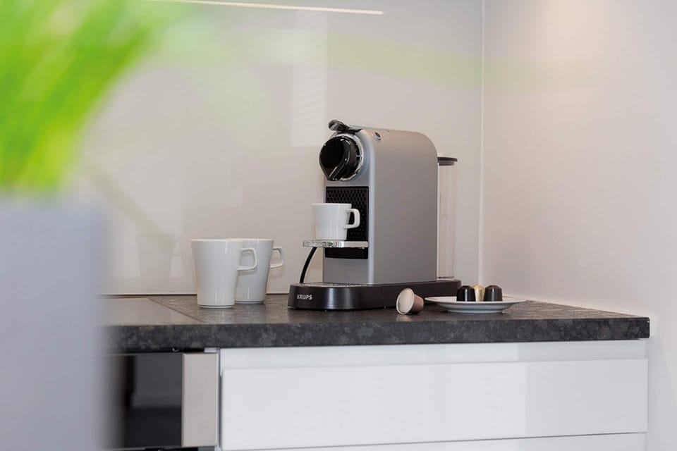 House | Private kitchen | Electric kettle, toaster, highchair