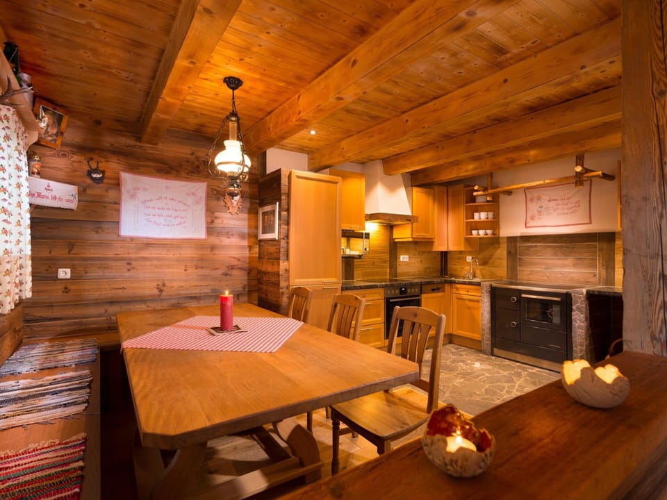Chalet | Private kitchen | Electric kettle, toaster, highchair