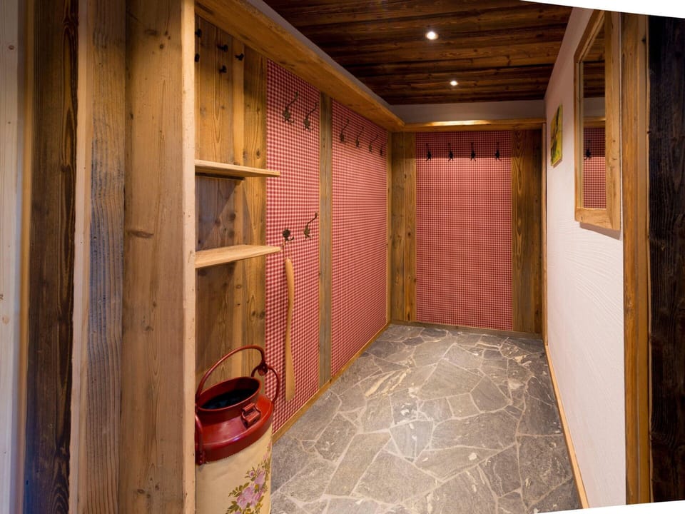 Chalet | Bathroom | Bathtub