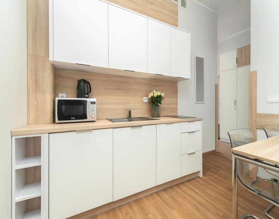 Apartment | Private kitchen | Electric kettle, highchair
