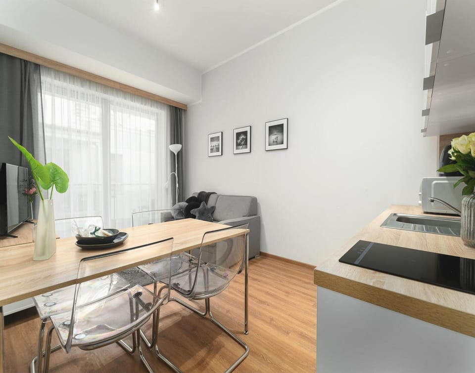 Apartment | Dining