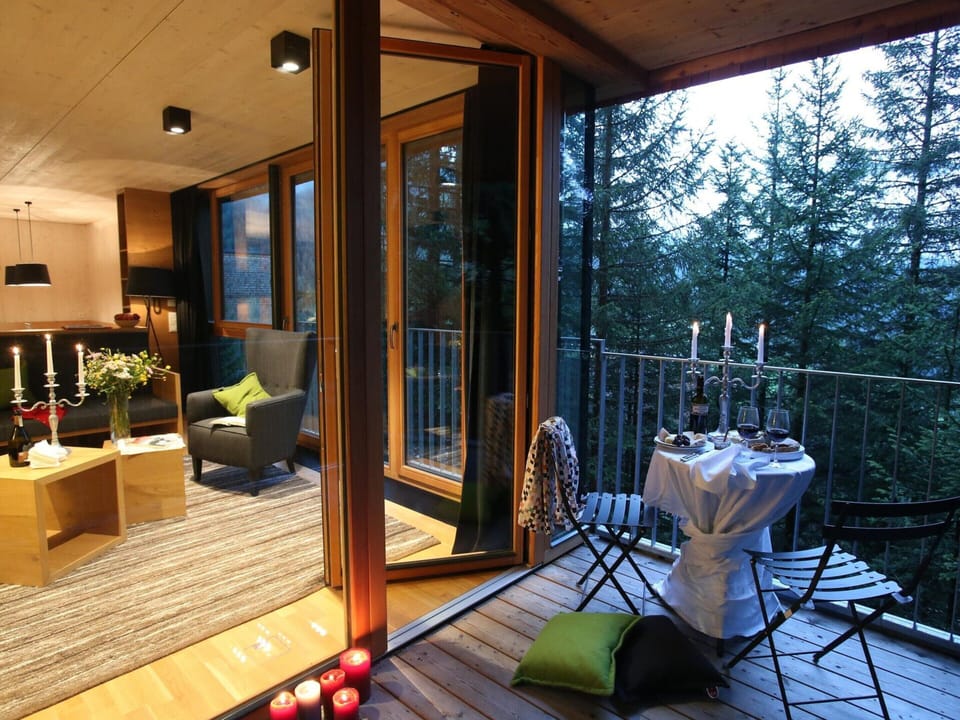 Chalet | Dining
