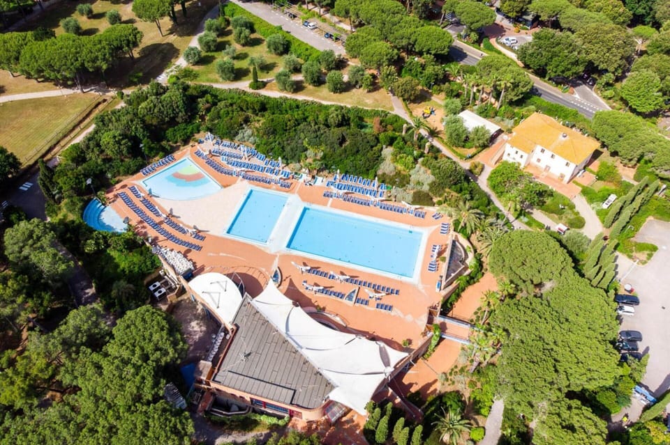 Bungalow | Pool | Outdoor pool