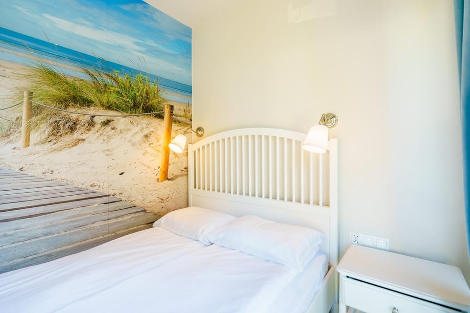 House | 2 bedrooms, iron/ironing board, individually furnished, bed sheets