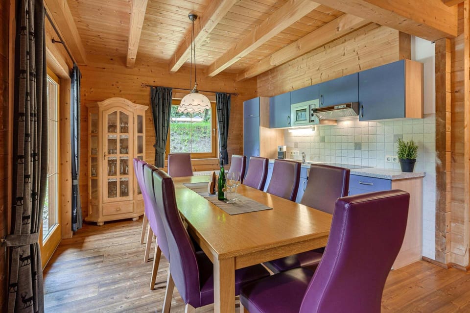 Chalet | Dining
