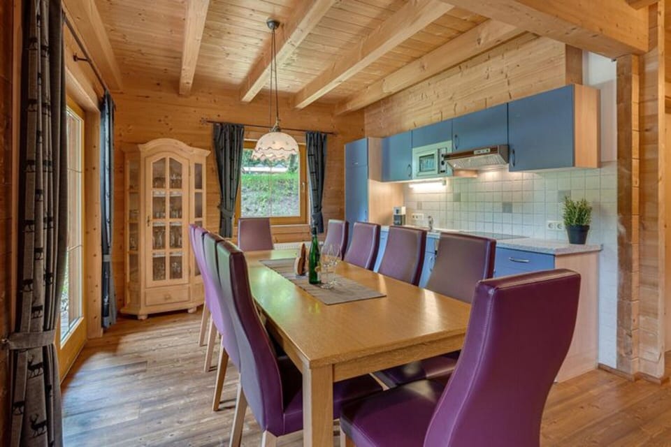 Chalet | Dining