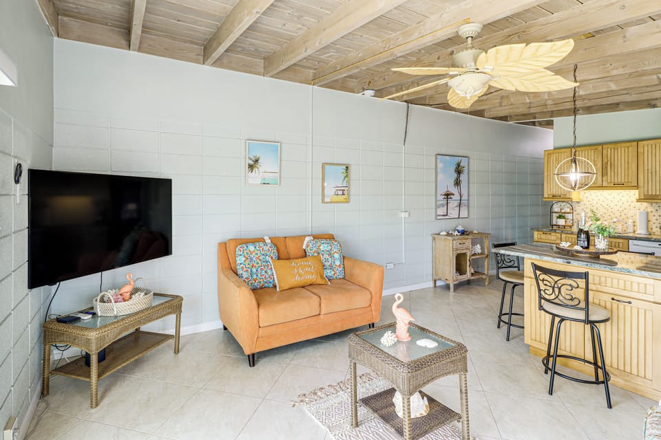 House (2 Bedrooms) | Interior