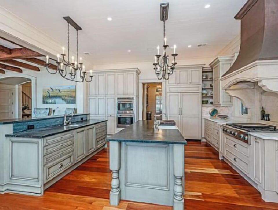 Large Open Kitchen
