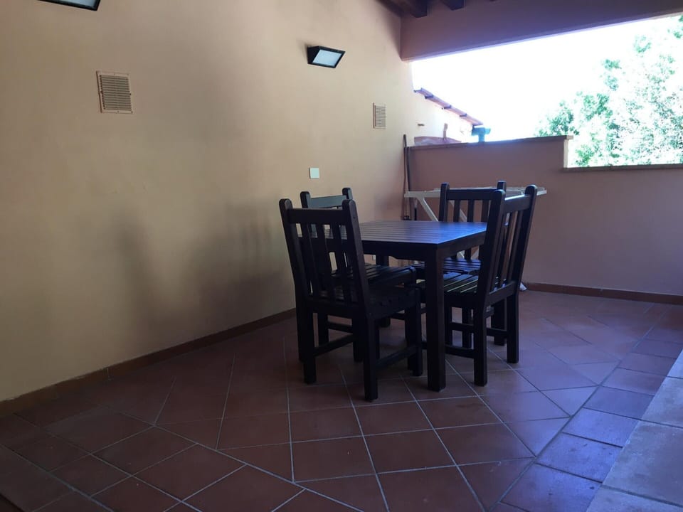 Apartment | Dining
