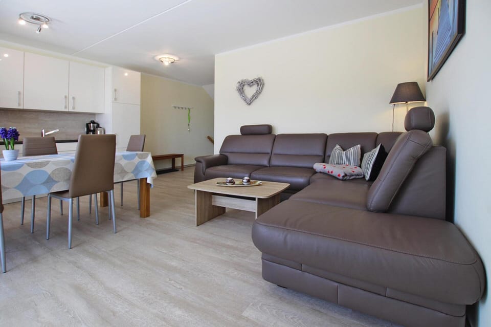 House | Dining