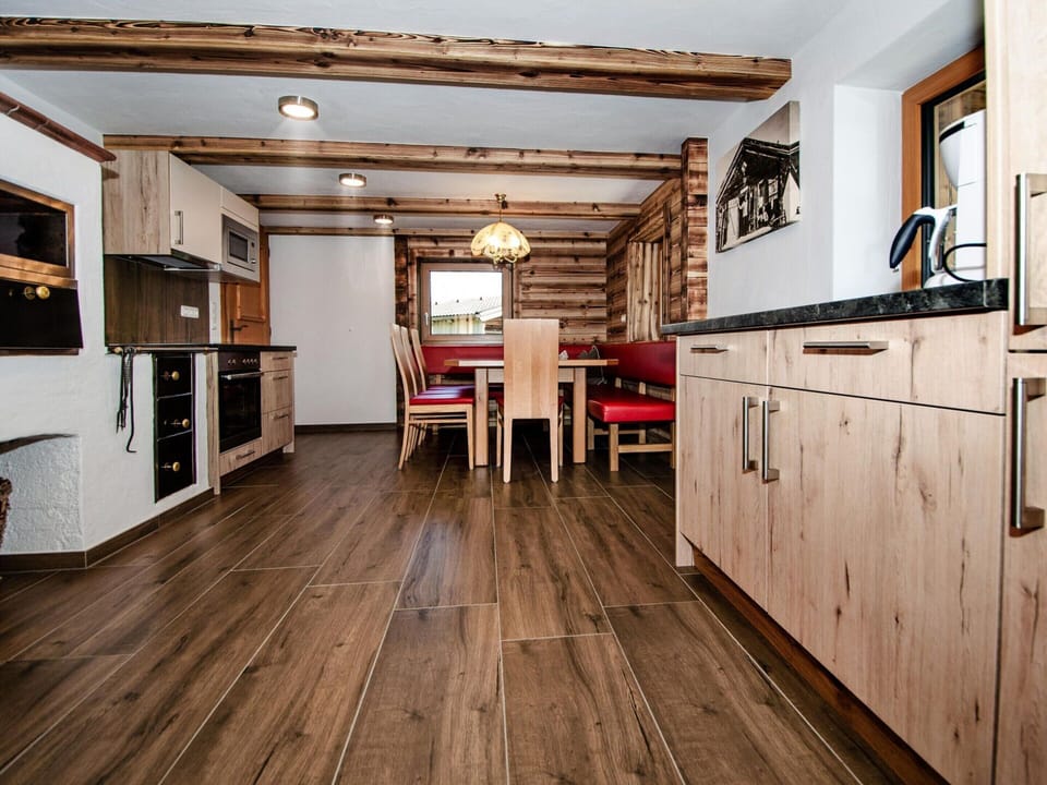 House | Private kitchen | Highchair