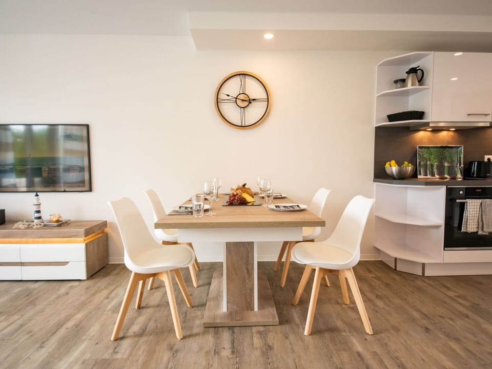 House | Dining