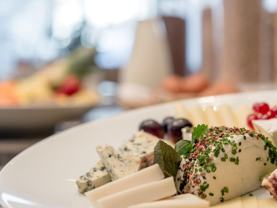 Apartment | Dining