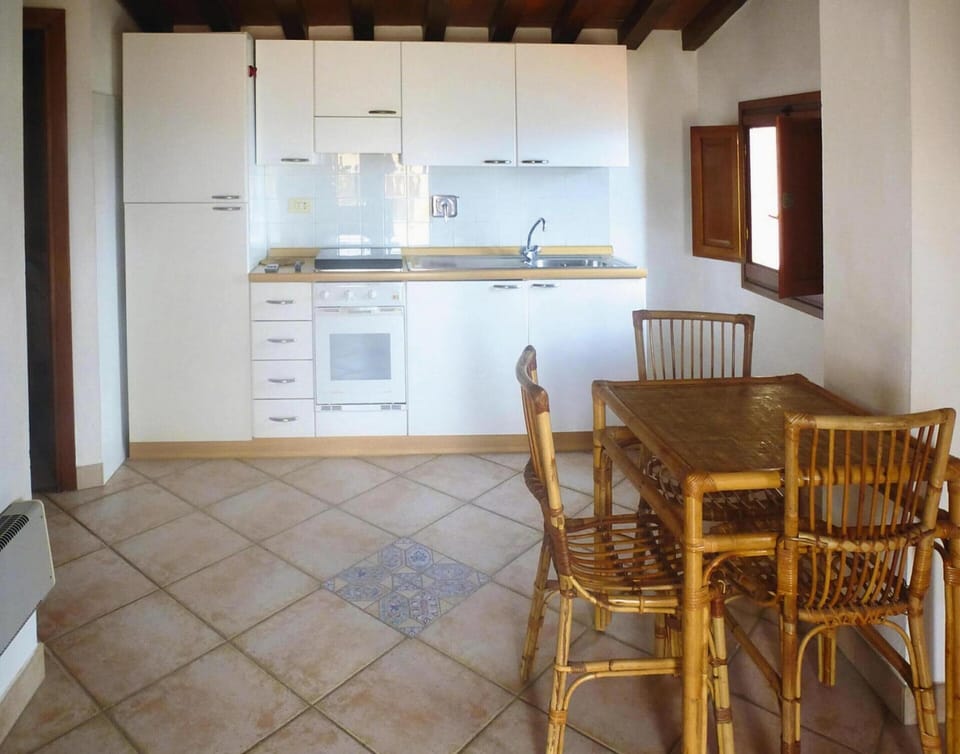 Apartment | Dining
