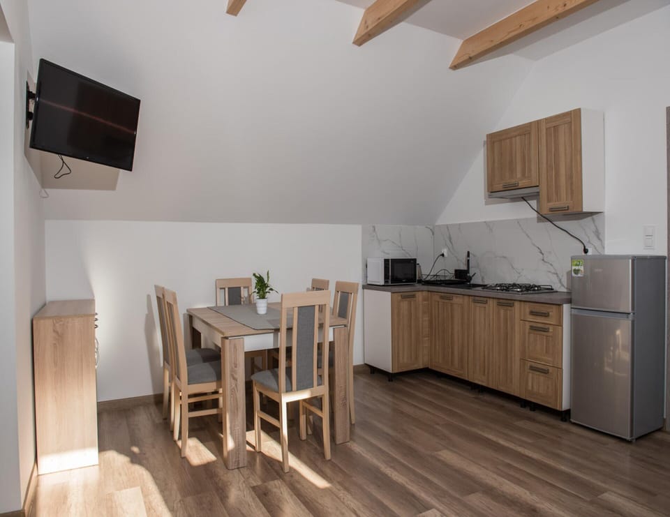 Apartment | Dining