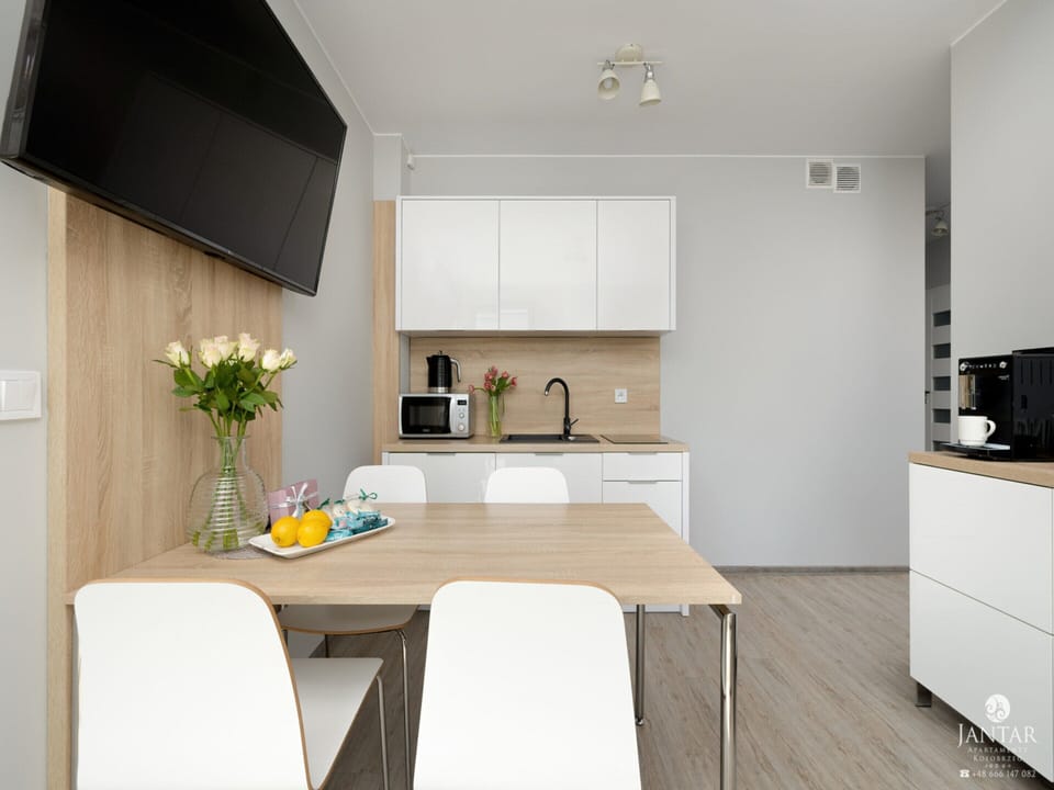 Apartment | Dining