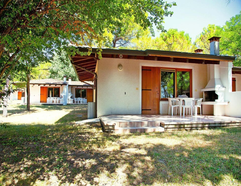 Bungalow | Exterior