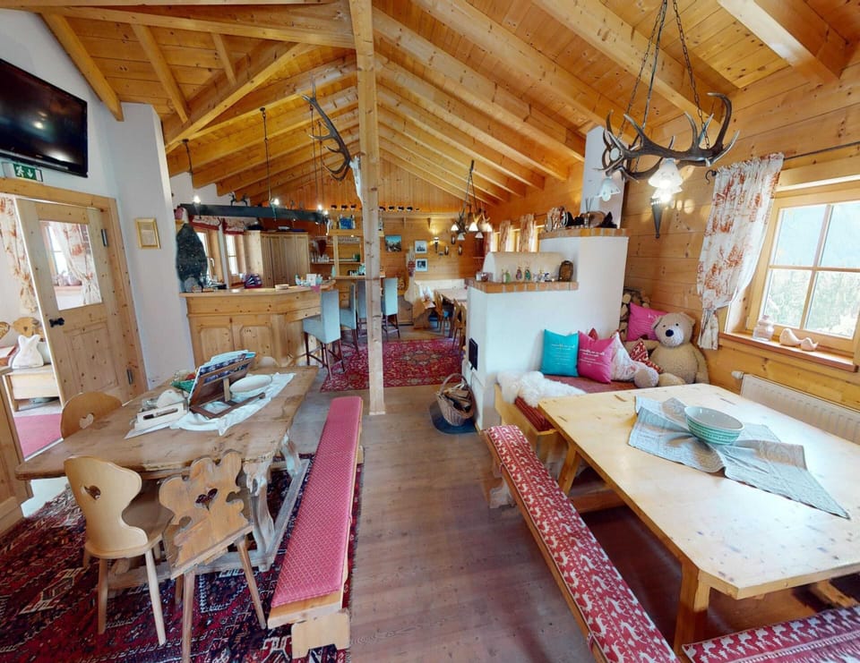 Apartment | Dining