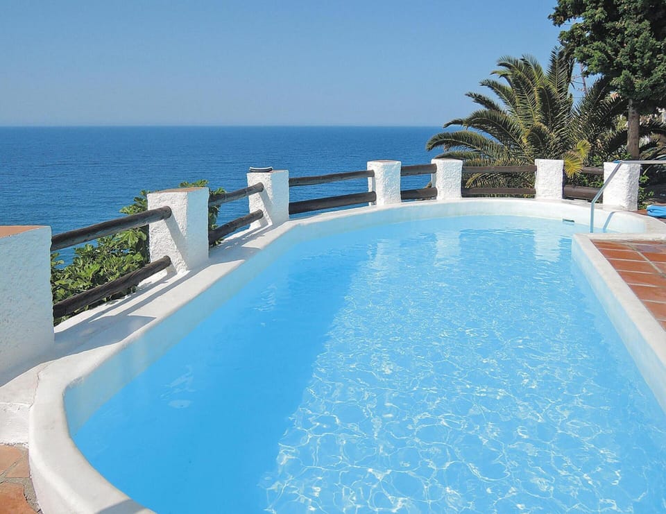 Villa | Pool | Indoor pool, outdoor pool