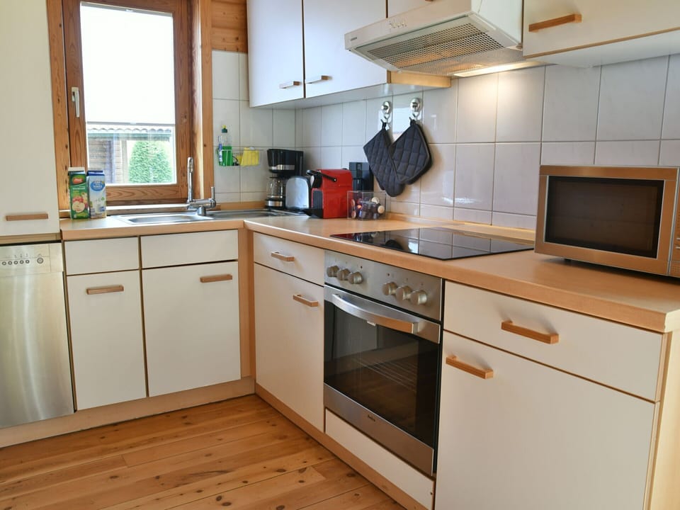 House | Private kitchen | Electric kettle, toaster