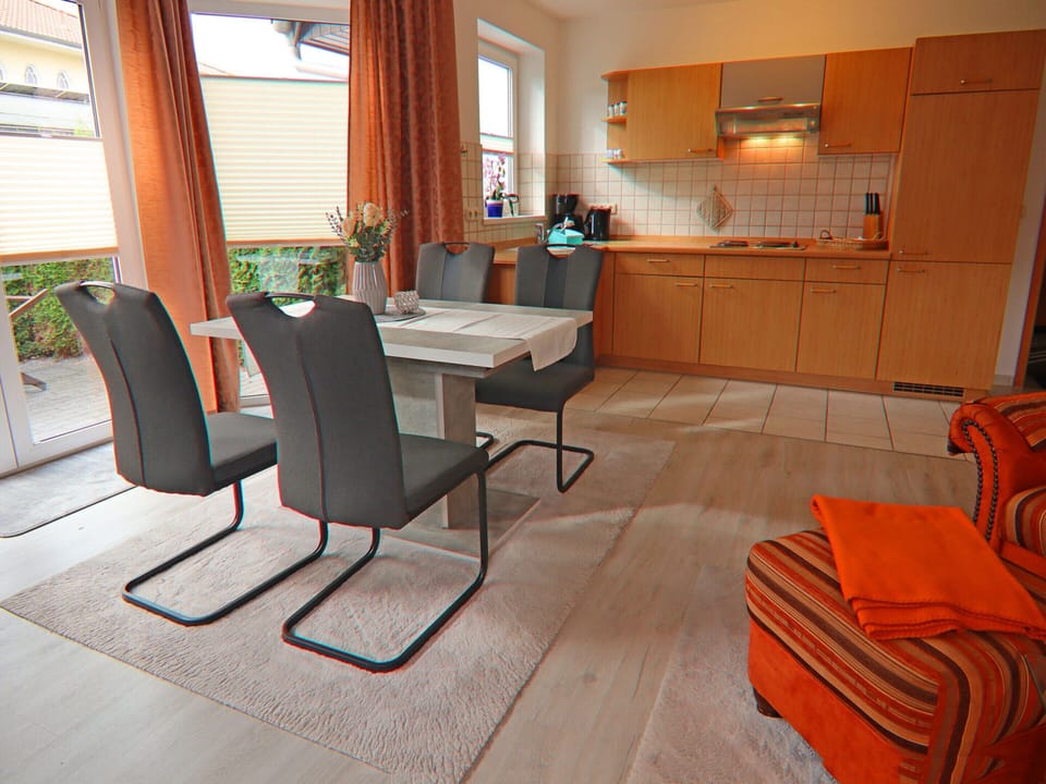 Apartment | Dining