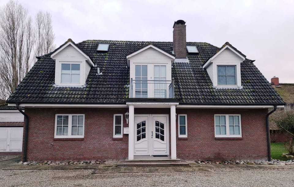 House | Exterior