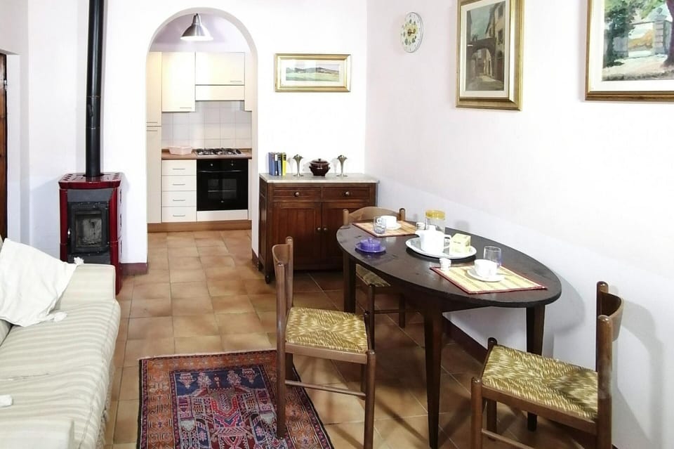 Apartment | Dining