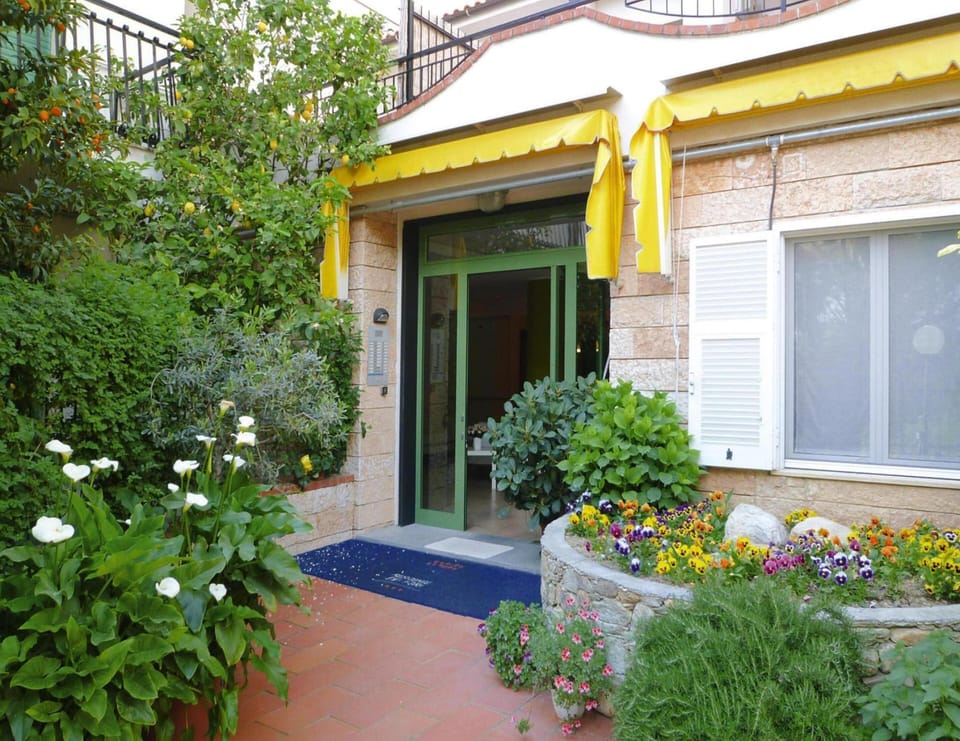 Apartment | Exterior