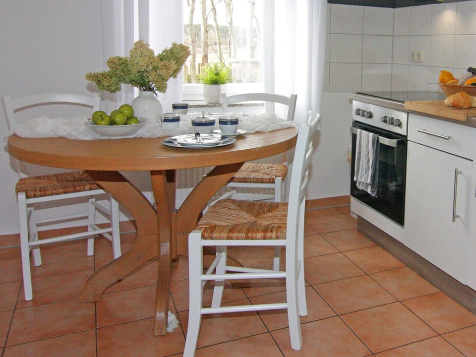 Apartment | Private kitchen | Electric kettle, toaster, highchair