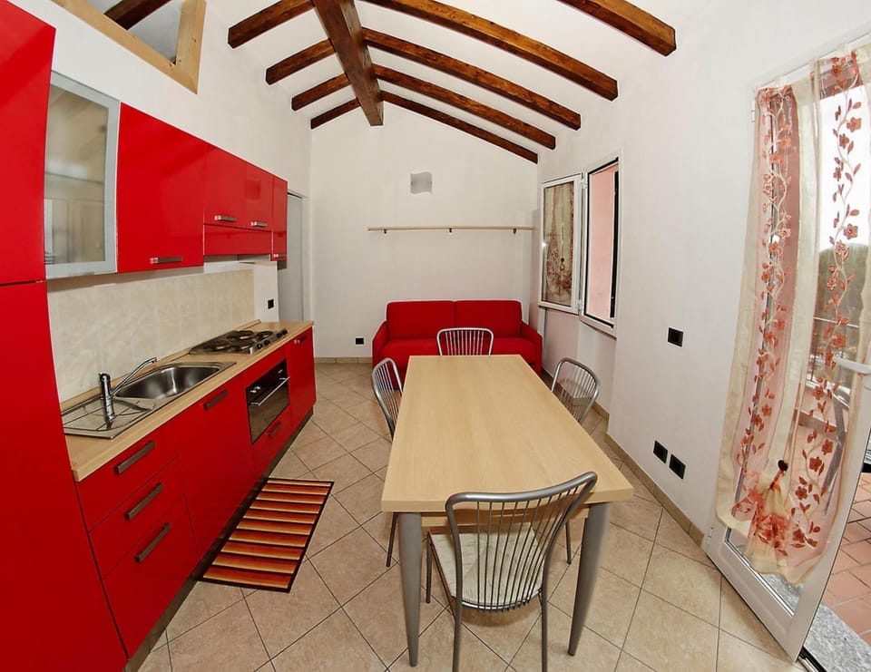 Apartment | Dining