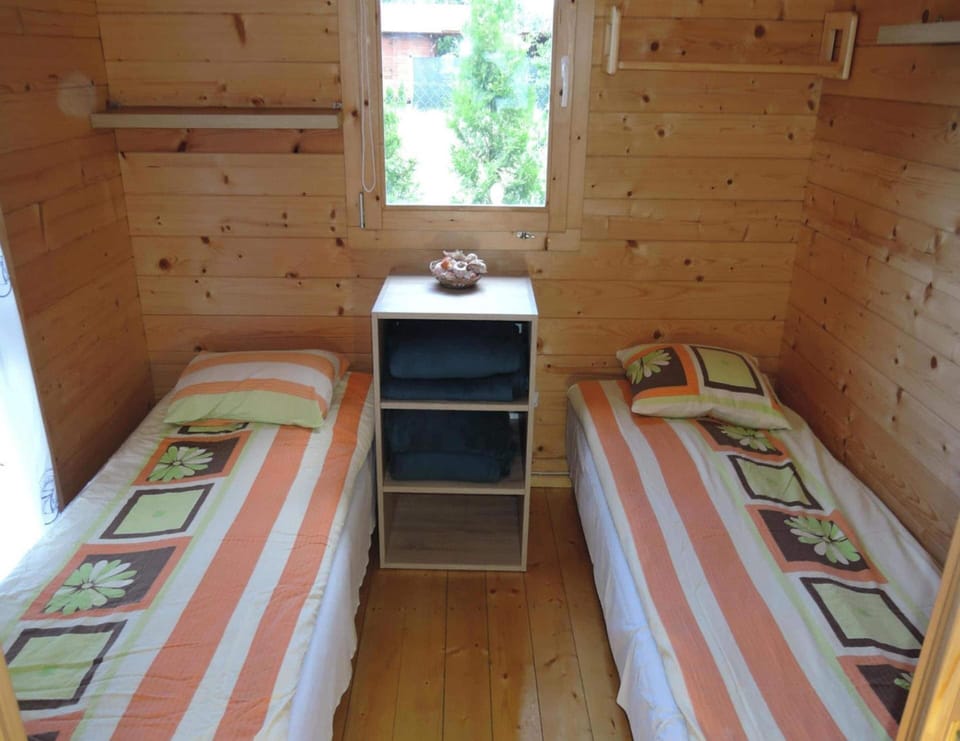 Bungalow | 2 bedrooms, individually furnished