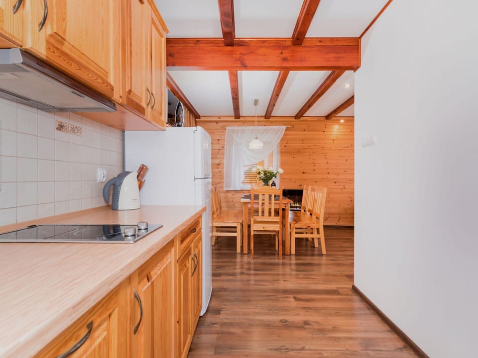 House | Private kitchen | Electric kettle, toaster, highchair