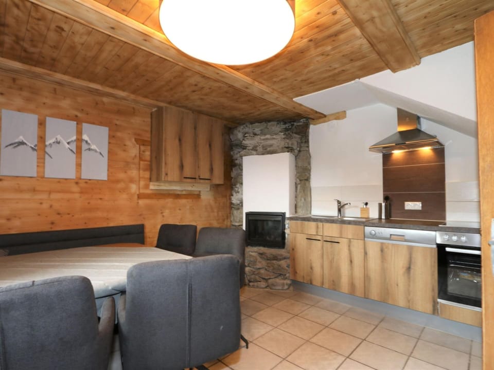 House | Dining