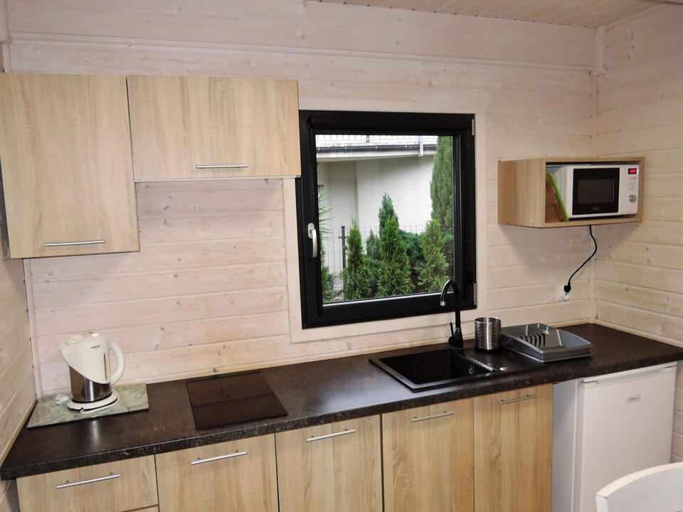 House | Private kitchen | Electric kettle, highchair