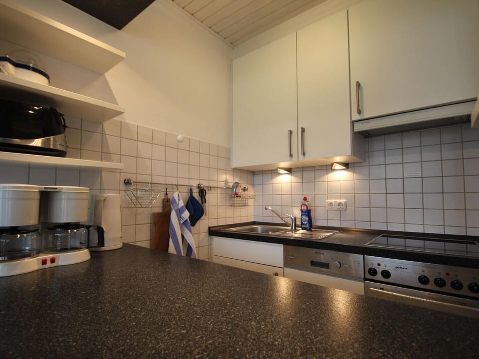 House | Private kitchen | Electric kettle, toaster