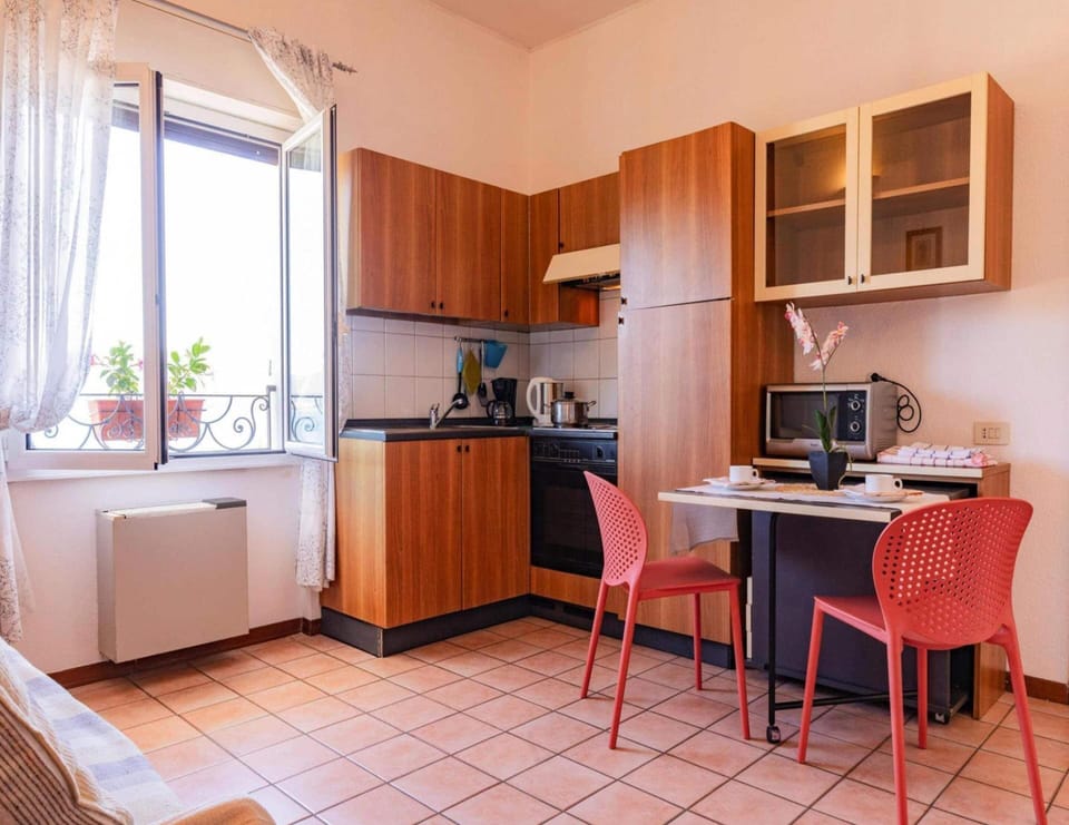 Apartment | Dining