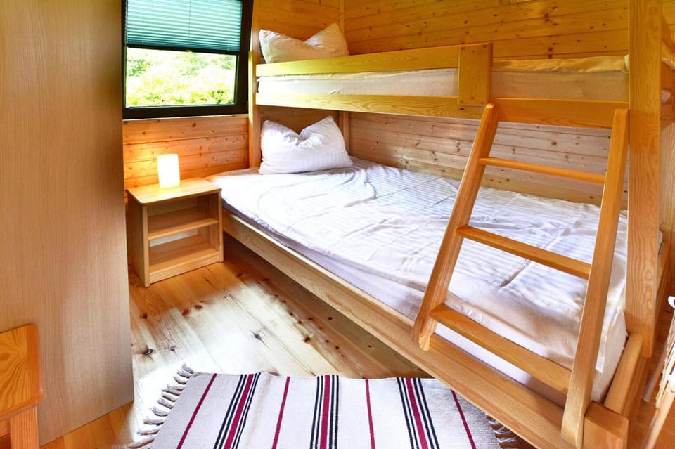 House | 2 bedrooms, individually furnished, bed sheets